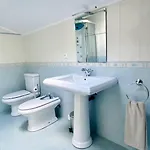 Lucerna, Con Piscina En