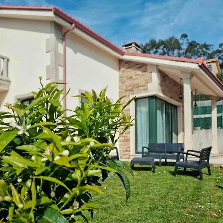 Lucerna, Con Piscina En *